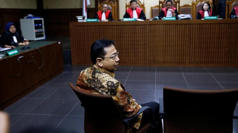 Hakim Tolak Buka Blokir Rekening Setya Novanto Hakim Tolak Buka Blokir Rekening Setya Novanto