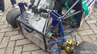 Mobil listrik mahasiswa mendapat tanda tangan Jokowi. Foto: Khairul Imam Ghozali