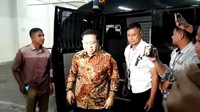 Dari pantauan detikcom, Novanto tampak diantar mobil tahanan KPK pukul 09.05 WIB, Selasa (24/4/2018).  (Foto: Haris Fadhil/detikcom)
