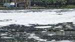 Aduh! Sungai Ancol Penuh Busa