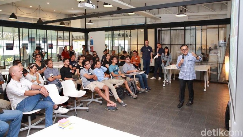 Bupati Anas Paparkan Pariwisata di Forum Kolaborasi Pelaku Wisata Bupati Anas Paparkan Pariwisata di Forum Kolaborasi Pelaku Wisata