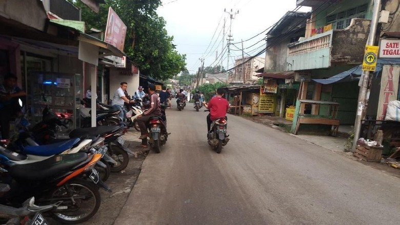 Ini Penampakan Jalan di Depok yang Diduga Dikorupsi Ini Penampakan Jalan di Depok yang Diduga Dikorupsi