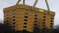Gedung didirikan tahun 1997. Desain bangunan yang mirip keranjang ini merupakan impian Dave Longaberger, keturunan pendiri perusahaan Longaberger (lepafaith2000/Instagram)