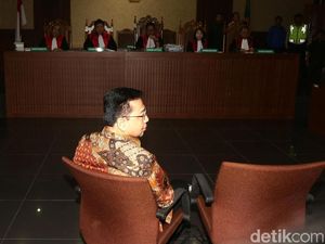 Terbukti Korupsi e-KTP, Setya Novanto Divonis 15 Tahun Penjara