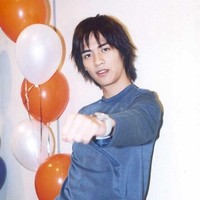 Aktor Taiwan ini dikenal oleh masyarakat Indonesia lewat perannya sebagai Hua Ze Lei di serial hits berjudul Meteor Garden. Foto: Instagram @vicchouyumin