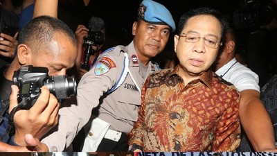 Berita Heboh: Novanto Divonis 15 Tahun, Amien Ramal Anies