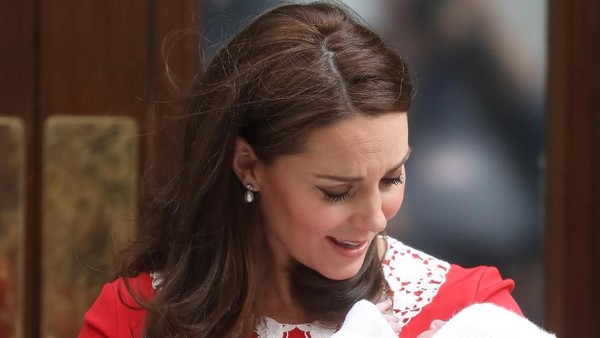 Kate Middleton Lahirkan Anak Ketiga, Nikita Mirzani Double Date dengan Miyabi