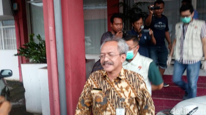 Geledah Kantor Pemkab Mojokerto, Ini yang Disita KPK Geledah Kantor Pemkab Mojokerto, Ini yang Disita KPK