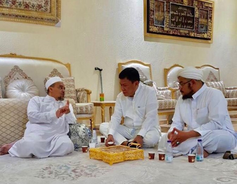 Politikus PDIP yang Bertemu Rizieq: Novel Bamukmin Ngawur! Politikus PDIP yang Bertemu Rizieq: Novel Bamukmin Ngawur!