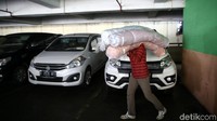 Pedagang direncanakan direlokasi ke parkir Blok F selama masa renovasi.