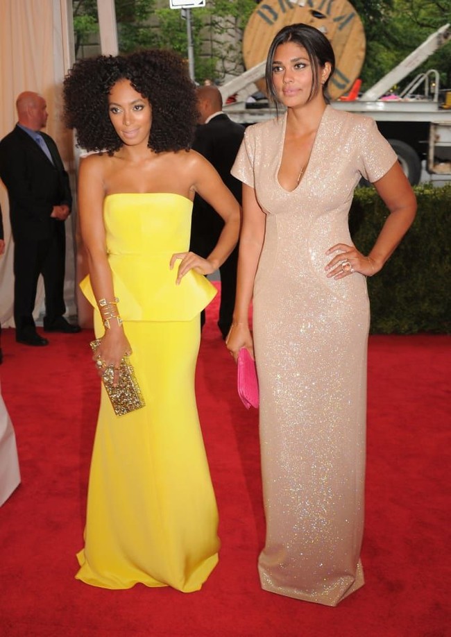 Rachel sebelumnya memiliki hubungan baik dengan Solange. Mereka bahkan datang bersama ke Met Ball Gala pada 2012.  Foto: ist.