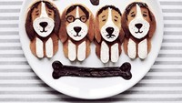 Saingannya The Beattles nih. Ada pancake The Beagles yang terbuat dari pancake lucu dan hiasan cokelat, duh, bikin gemas! Foto: Instagram @darynakossar