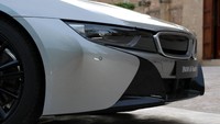 Meski itu adalah sebuah mobil listrik tepatnya plug in hybrid, mobil tetap memiliki desain yang cantik dan bakal membuat orang meliriknya. Foto: Istimewa