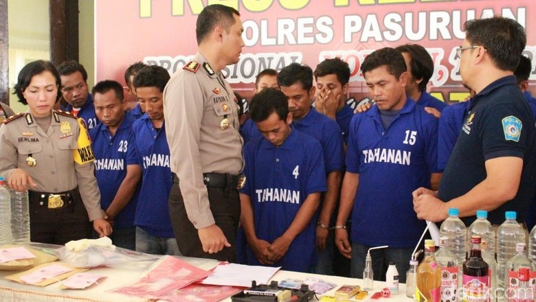 Oknum Anggota Polres Probolinggo Dibekuk Edarkan Sabu Oknum Anggota Polres Probolinggo Dibekuk Edarkan Sabu