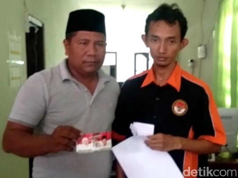 Pendamping PKH Lamongan Selipkan Stiker Paslon, Ini Kata DPRD Pendamping PKH Lamongan Selipkan Stiker Paslon, Ini Kata DPRD