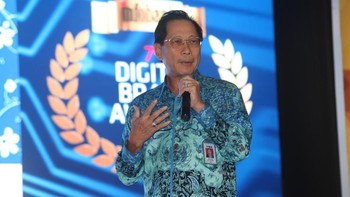 Bos BCA Cerita Karier Jadi Bankir hingga Lompat dari Kereta Besok!