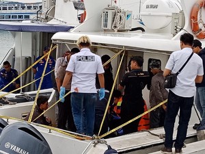 Labfor Bawa Amplop Berisi Barang Bukti di Kapal Dishub yang Meledak