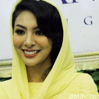 Faye Malisorn sendiri  hadir sebagai brand ambassador Ivan Gunawan Cosmetics. (Foto: Muhammad Abduh/Wolipop)