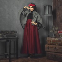 Label pertama yang dibuat Zaskia Sungkar adalah HF by Zaskia Sungkar. Tahun 2014 Zaskia Sungkar meluncurkan koleksi Royal Vintage. Ia mulai menemukan karakter busana muslim yang sesuai dengan kepribadiannya. Foto: Istimewa