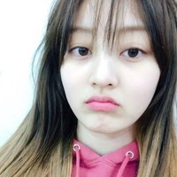 Tak mengenakan makeup dan tanpa filter, Jihyo Twice terlihat menakjubkan. Foto: Istimewa