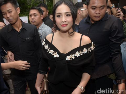 5 Artis Ini Langganan Dibully tapi Bisa Bikin Skakmat Hater