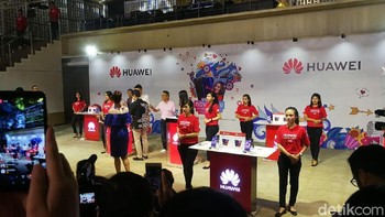 Nova 2 Lite meramaikan pasar smartphone Tanah Air di rentang harga Rp 2 jutaan. Foto: Muhammad Alif Goenawan/detikinet