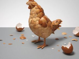 Kreatif! Pria Ini Buat Sosok Ayam dari Kulit Telur hingga Kue Terbang