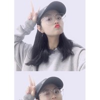 Yahan tak menyadari bahwa ia perlu mengatur penampilannya sampai ia jatuh cinta dengan seorang pria tampan. Ia pun kemudian memutuskan untuk diet dan menurunkan berat badan. Foto: Weibo