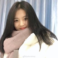 Sekarang Yahan langsing dan percaya diri, ia pun berani mengekspresikan dirinya di depan orang lain, dan juga mau menerima hal-hal baru. Foto: Weibo