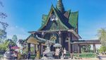 Foto: Vihara dari Jutaan Botol Bir di Thailand