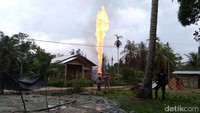Para korban luka berat dirawat di sejumlah rumah sakit. Mereka umumnya mengalami luka bakar serius akibat terbakar api. Karenanya, kemungkinan korban jiwa masih akan terus bertambah.