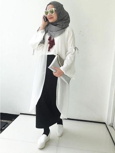 Baju Muslim Zaskia Sungkar 2018