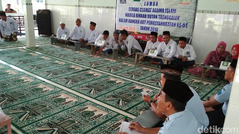Serunya Cerdas Cermat Para Tahanan di Dalam Rutan Serunya Cerdas Cermat Para Tahanan di Dalam Rutan