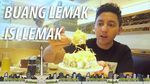 Gantengnya Youtuber Aron Ashab Saat Makan Pizza dan Masak di Dapur