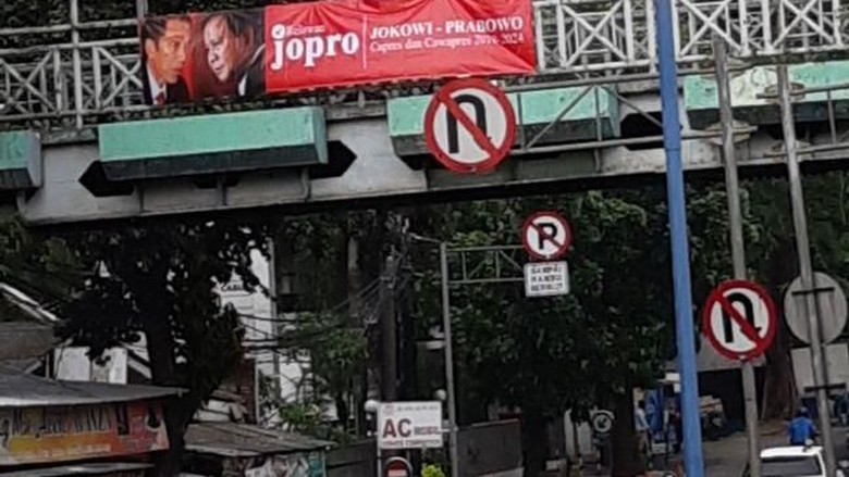 Spanduk Jopro Jokowi-Prabowo Bertebaran di Jaksel Spanduk Jopro Jokowi-Prabowo Bertebaran di Jaksel