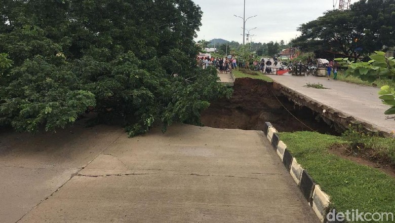 Jalan Lingkar Selatan Cilegon Ambrol Jalan Lingkar Selatan Cilegon Ambrol