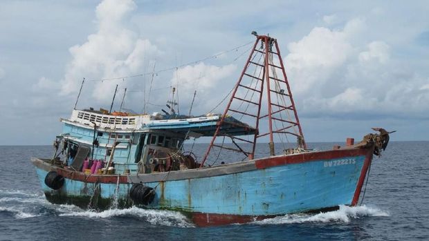 Bakamla Tangkap 2 Kapal Pencuri Ikan Berbendara Vietnam di Natuna