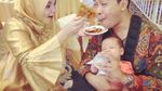 So Sweet! Begini Gaya Makan Hanum Rais dan Rangga Almahendra