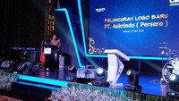 Logo baru dengan warna biru tua menggambarkan Askrindo sebagai sebuah perusahaan finansial yang solid, adanya kata Insurance adalah penegasan Askrindo sebagai sebuah perusahaan asuransi serta perubahan logo tersebut dalam rangka menunjang sustainability growth perusahaan.