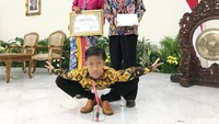 Marvel menyatakan tarian yang dia buat berjenis kontemporer. Dia sudah mulai aktif menari sejak usia 4 tahun.