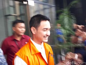 Sakit Diabetes, Zumi Zola Izin ke KPK untuk Berobat