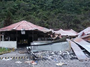 Sekolah yang Dibakar KKB di Mimika Mulai Dibangun