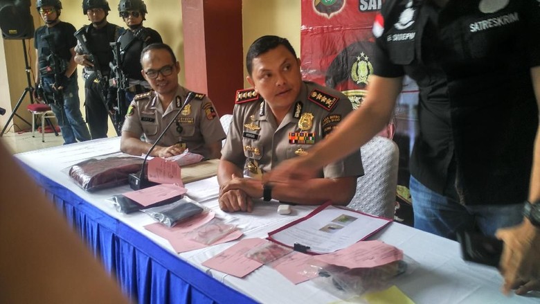 Sopir Grab Otak Perampokan Penumpang Ditembak Mati Sopir Grab Otak Perampokan Penumpang Ditembak Mati