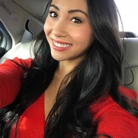 Kejadian itu berlangsung saat ia sedang berjalan-jalan pada 21 April 2018. Tiba-tiba saja seorang pria tak dikenal meremas bokongnya. Setelah melakukan pelecehan seksual, Leanna menceritakan lewat Twitter kalau pria tersebut malah tertawa terbahak-bahak. Foto: Instagram/@leanna_carr