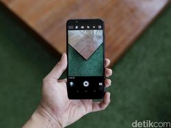 Unboxing Asus Zenfone Max Pro Pertama di Indonesia