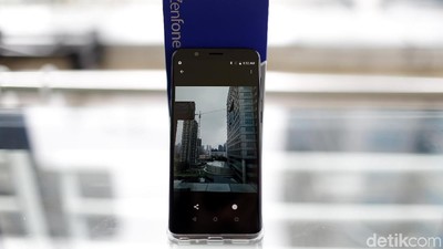 Unboxing Asus Zenfone Max Pro Pertama di Indonesia