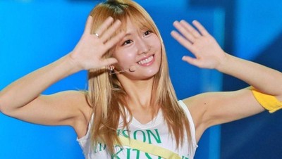7 Artis K-pop Wanita dengan Perut Paling Seksi, Bikin Iri!