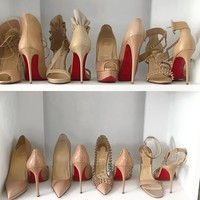 Salah satu brand favorit Sonal adalah, apalagi kalau bukan, Christian Louboutin. Untuk satu merek ini saja, Sonal punya deretan model dalam warna yang sama. (Foto: Instagram/theofficialsonalmaherali)