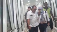 Ferry merupakan tersangka kasus korupsi dengan dugaan kerugian negara Rp 12 miliar.