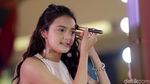 Intip saat Si Cantik Amanda Dandan Yuk!